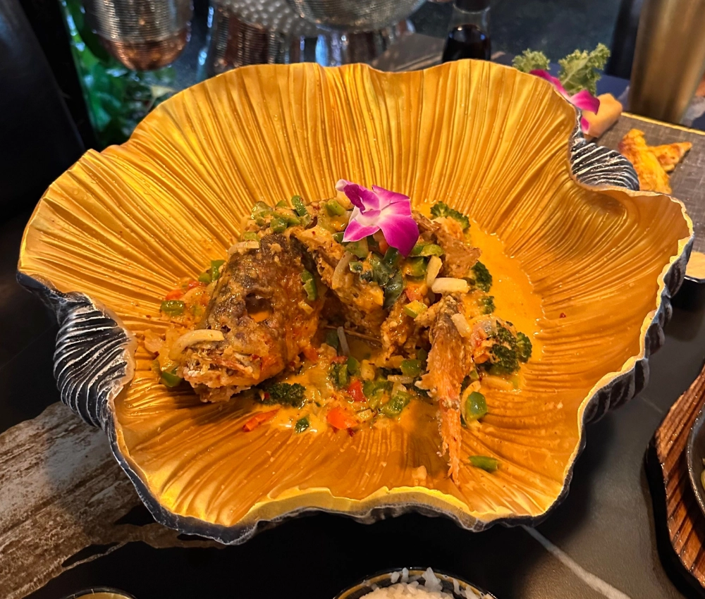Khoi Sushi, Thai and Bar