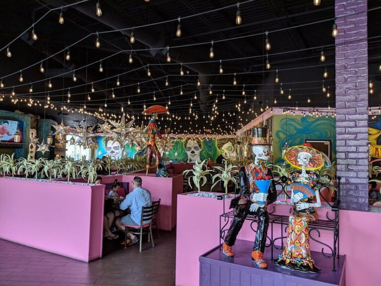 cantina louie 768x576